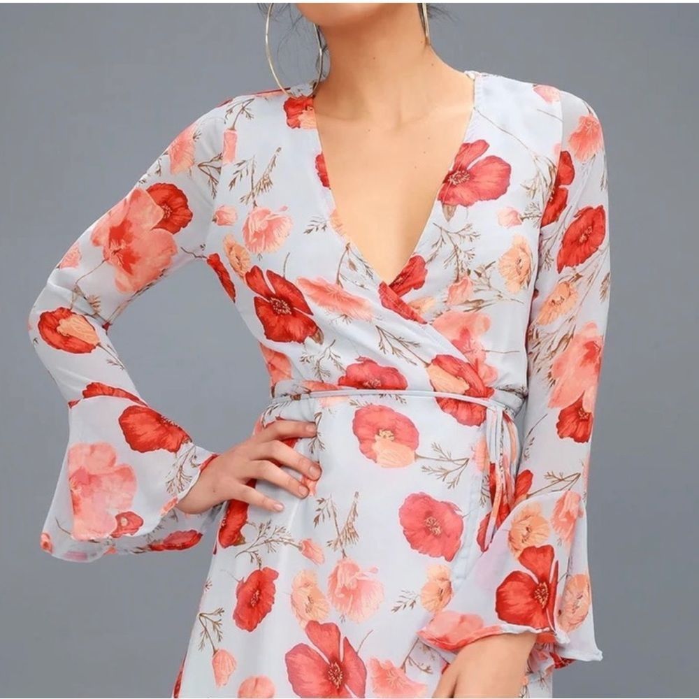 Lulus Light Blue Floral Wrap Dress NWT  Size S